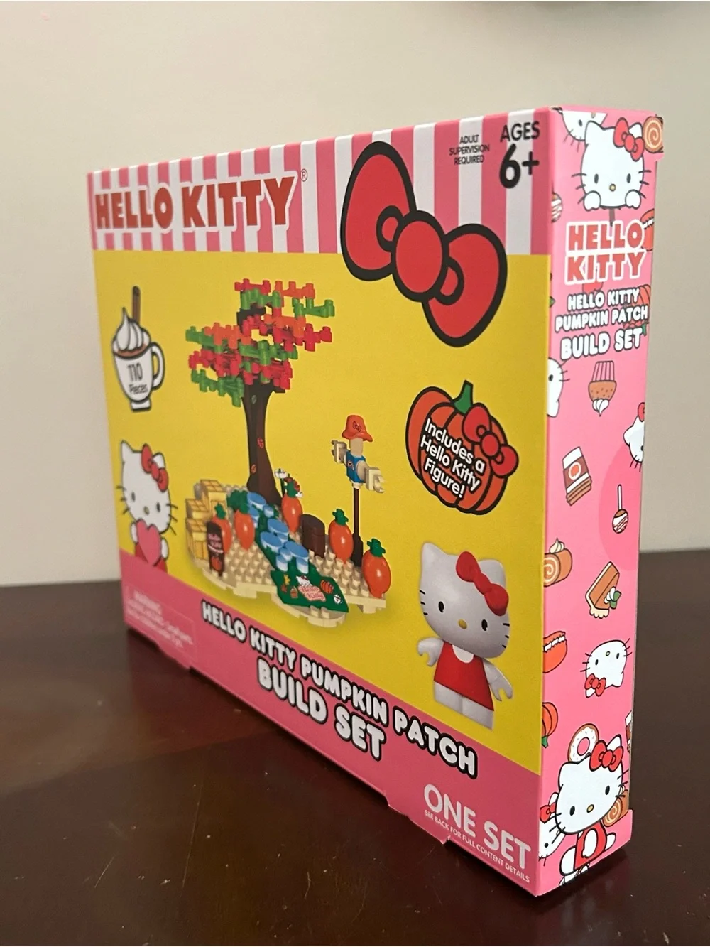 Sanrio Hello Kitty Pumpkin Patch Build Set 110 Pieces Building Blocks New in Box
